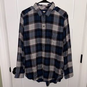 American Eagle Outfitters Blue and White Checkered Shirt